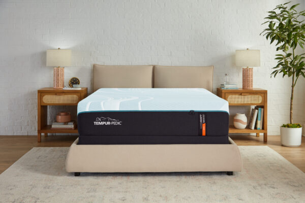 Tempur LuxeAdapt Firm - Image 3